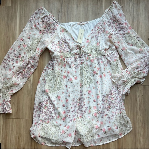 Floral Boho Mini Dress - Picture 2 of 10